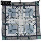新品同様 HERMES エルメス 983419S 06 馬銜・シュミーズ シルク カレ70 ストール Gris Bleute / Bleu Marine レディース