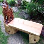 ベンチ 犬