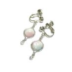 カラード・マザーオブパールのイヤリング