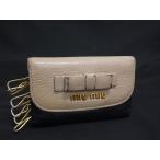 ショッピングMIUMIU miumiu ミュウミュウ レザー リボン 6連 キーケース 鍵入れ レディース ベージュ系×ブラック系 DK6201