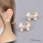 Yahoo! Yahoo!ショッピング(ヤフー ショッピング)デザインピアス ラインストーン付きリボンピアス 15×17.5mm ゴールド（1ペア）
