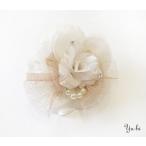 【定形外郵便OK２９０円】コサージュ/パール＆ラインストーン 上品 レース 花 リボン クリップ c47☆ホワイトベージュ 卒業式