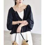 ブルゾン アウター quaranciel:「洗濯機可能」シアー ギャザー ネック コンパクト ブルゾン レディース