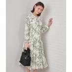 ショッピングミモレ丈 ワンピース フラワーハイネックタックワンピース「洗濯機OK/イージーアイロン/防シワ」