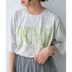 ショッピングオートミール tシャツ Tシャツ レディース フラワー刺繍重ねロゴプリント　ビッグシルエットTシャツ