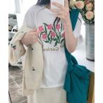 tシャツ Short-sleeved T-shirt with flower motif print / フラワーモチーフプリント半袖Tシャツ レディ