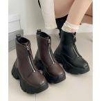 「Shoes in Closet」 ブー