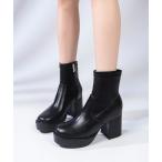 「Shoes in Closet」 ショ