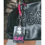 パスケース FACE POSTER RUBBER PASS CASE