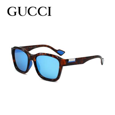 Gucci サングラス 青色ミラーレンズ GUCCI（グッチ）サングラス 青 ミラーレンズ インターロッキング