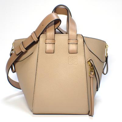 LOEWE ベージュ レザー ショルダーバッグ 中古・古着通販】LOEWE (ロエベ) [OLD]レザーショルダーバッグ