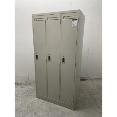 □中古品□ コクヨ 3人用ロッカー LKシリーズ LK-3F1C ※キズ・ヘコミ 