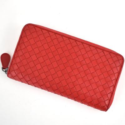 ボッテガヴェネタ 編み込み 長財布 ボッテガ風と言わせない！一流の編み込み（イントレチャート）革