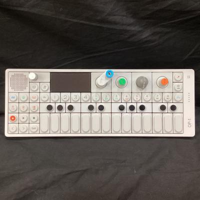 新品同様品 Teenage Engineering OP-1 シンセサイザー teenage engineering、名機OP-1を全面的にブラッシュアップした
