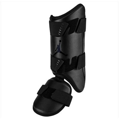 新品★ ナイキ JORDAN 野球 左打者用防具 新品☆ ナイキ JORDAN 野球 左打者用防具 - メルカリ