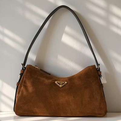 プラダ紫色スエードショルダーバッグ PRADA(プラダ) スエード ショルダーバッグ2VH188 2VH188 製造番号なし
