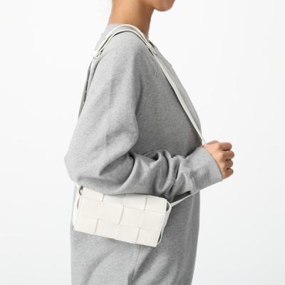 BOTTEGA VENETA ホワイト ボディーバッグ 楽天市場】ボッテガヴェネタ ボディバッグ ミニ カセット ミニ