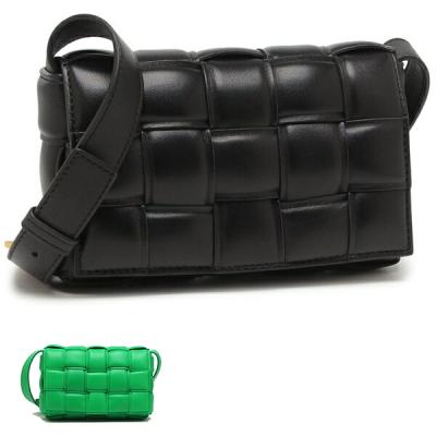 BOTTEGA VENETA レディースショルダーバッグ（色：マルチカラー