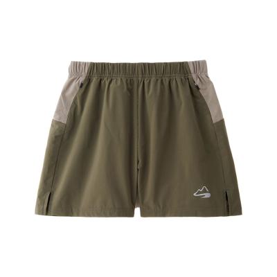 milestone アウトドアウェアのショートパンツ｜アウトドアウエア