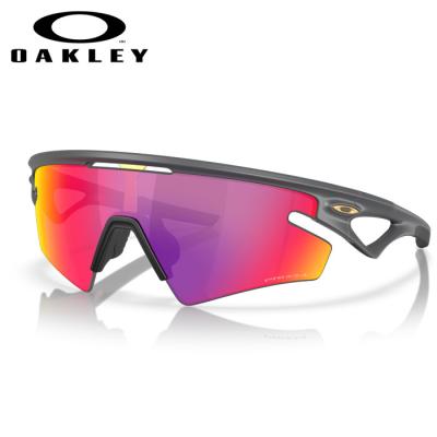 oakley サングラス（陸上用品）（色：レッド系） | スポーツ の