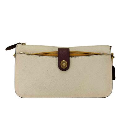 ポポロ コーチ 斜めがけ 長財布 ポップアップメッセンジャー COACH（コーチ）の「【コーチ】ノア ポップアップ メッセンジャー
