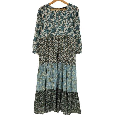 【オシャレ⭐ZARA】黒　グレー　花柄　チュニック　サイズXS ZARA（ザラ）の「花柄刺繍ブラウス 長袖 グレー（シャツ/ブラウス