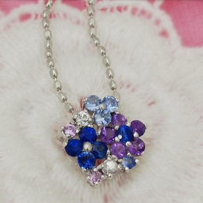 天然石ブルー石 サファイア？ペンダントトップk18WG 天然石ブルー石 サファイア？ペンダントトップk18WG