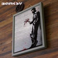 アート バンクシー Banksy Girl Searching Solder Iba 絵画 アートフレーム 風刺画 ストリートアート B025 601 190 インテリアショップ ビカーサ 通販 Yahoo ショッピング