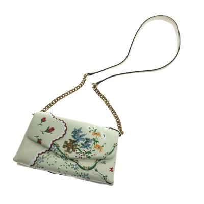 トリーバーチ バッグ（柄：花柄、フラワー）のおすすめ人気商品一覧