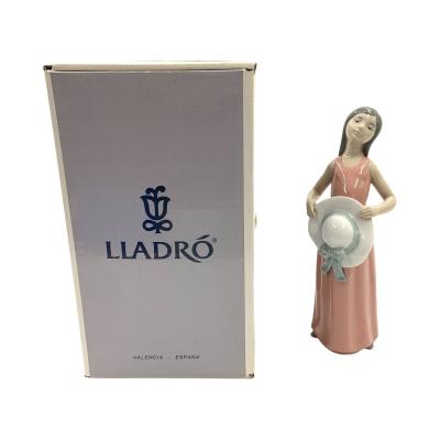 LLADRO リヤドロ リアドロ　NAO ポーセリン　陶器人形　フィギュリン Amazon.co.jp: リヤドロ磁器ポーセリン人形フィギュリン作品集