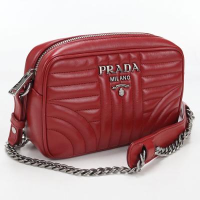 PRADA キルティング バッグ（色：レッド系）のおすすめ人気商品一覧