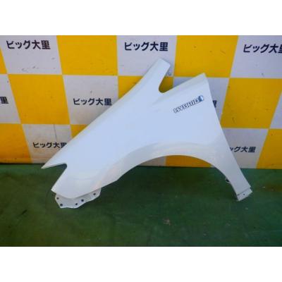自動車 SAI AZK10 左フロントフェンダー S 53802-75010 8S6