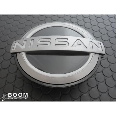 日産 エンブレム 光るのおすすめ人気商品一覧 通販 - Yahoo!ショッピング