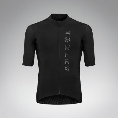 OAKLEY サイクルウェア、ヘルメット（サイズ（S/M/L）：M）｜自転車