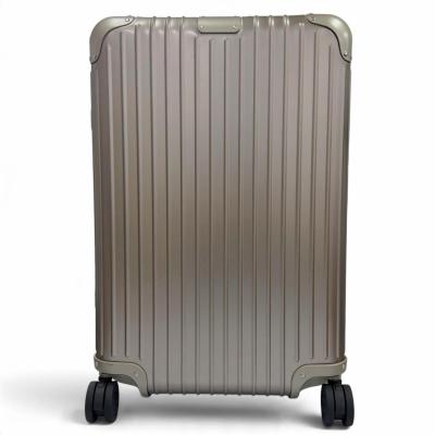 未使用品 ドイツ製 RIMOWA TOPAS (48L) ４輪 国内正規品 RIMOWA（キャスター数：4輪）おすすめ人気商品一覧 通販 - Yahoo