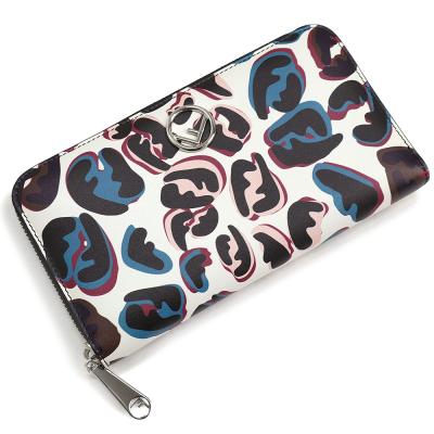 フェンディ財布（色：マルチカラー）のおすすめ人気商品一覧 通販