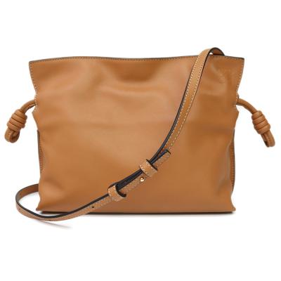 LOEWE ベージュ ショルダーバッグ LOEWE レディースショルダーバッグ（色：ベージュ系）｜バッグ