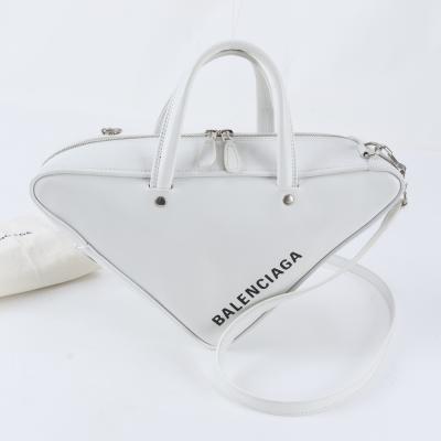 バレンシアガ 白 バッグのおすすめ人気商品一覧 通販 - Yahoo!ショッピング