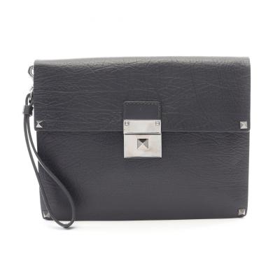 VALENTINO メンズクラッチバッグ（色：ブラック系）｜バッグ
