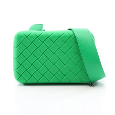 BOTTEGA VENETA メンズショルダーバッグ（色：グリーン系）｜バッグ