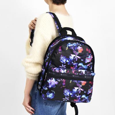 レスポートサック ネイビーリュック フロントポケット付き　今年の春購入 レスポートサック ネイビーリュック フロントポケット付き 今年の春