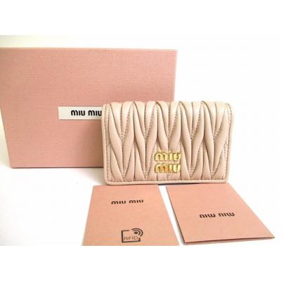 ミュウミュウ　miumiu 名刺入れ　マテラッセ　カードケース　ケース ☆関税込☆MIU MIU☆マテラッセ エンベロープ カードケース☆ (MiuMiu
