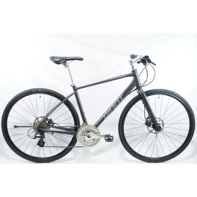 送料無料！ジャイアント　ロードバイク　耐パンクタイヤ、軽量サドル 送料無料！ジャイアント ロードバイク 耐パンクタイヤ、軽量