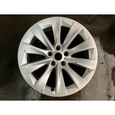 TESLA(テスラ)（アルミホイール）｜タイヤ、ホイール｜自動車 | 車