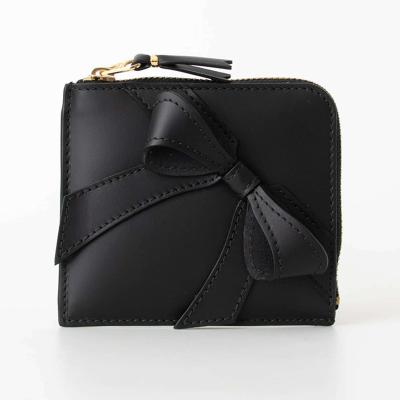 コムデギャルソン　エンボス加工　長財布　ブラック　美品　SALE ユニセックス 関税込】○COMME des GARCONS○エンボスドット レザー 長財布