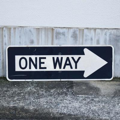 アメリカンガレージ　オブジェ　道路標識　アメリカロードサイン　看板　ワンウェイ ONE way 標識の商品一覧 通販 - Yahoo!ショッピング