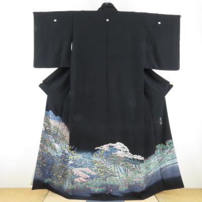 D902 黒留袖　友禅　落款　正絹　着物　袷　比翼なし　しつけ糸付き未使用極美品 hitotoki_rr2217b
