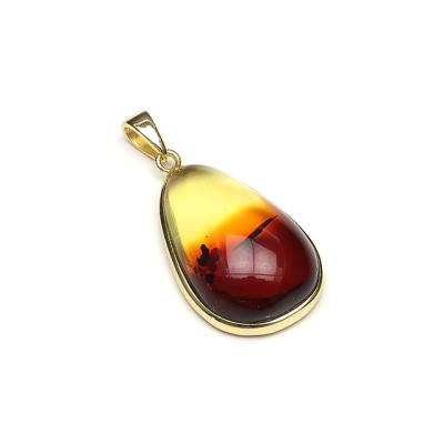 大粒　琥珀　ペンダントトップ　3点まとめ売り　K14 K18 大粒 琥珀 ペンダントトップ 3点まとめ売り K14 K18