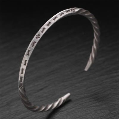 カレンシルバー95%アクセサリー（レディースバングル）の商品
