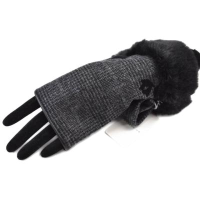 ★新品★アンテプリマ　レザー手袋　羊革　ウール　カシミヤ　フィオーリ　花　黒 ANTEPRIMA 手袋 レディース 指なし手袋 アンテプリマ ウール